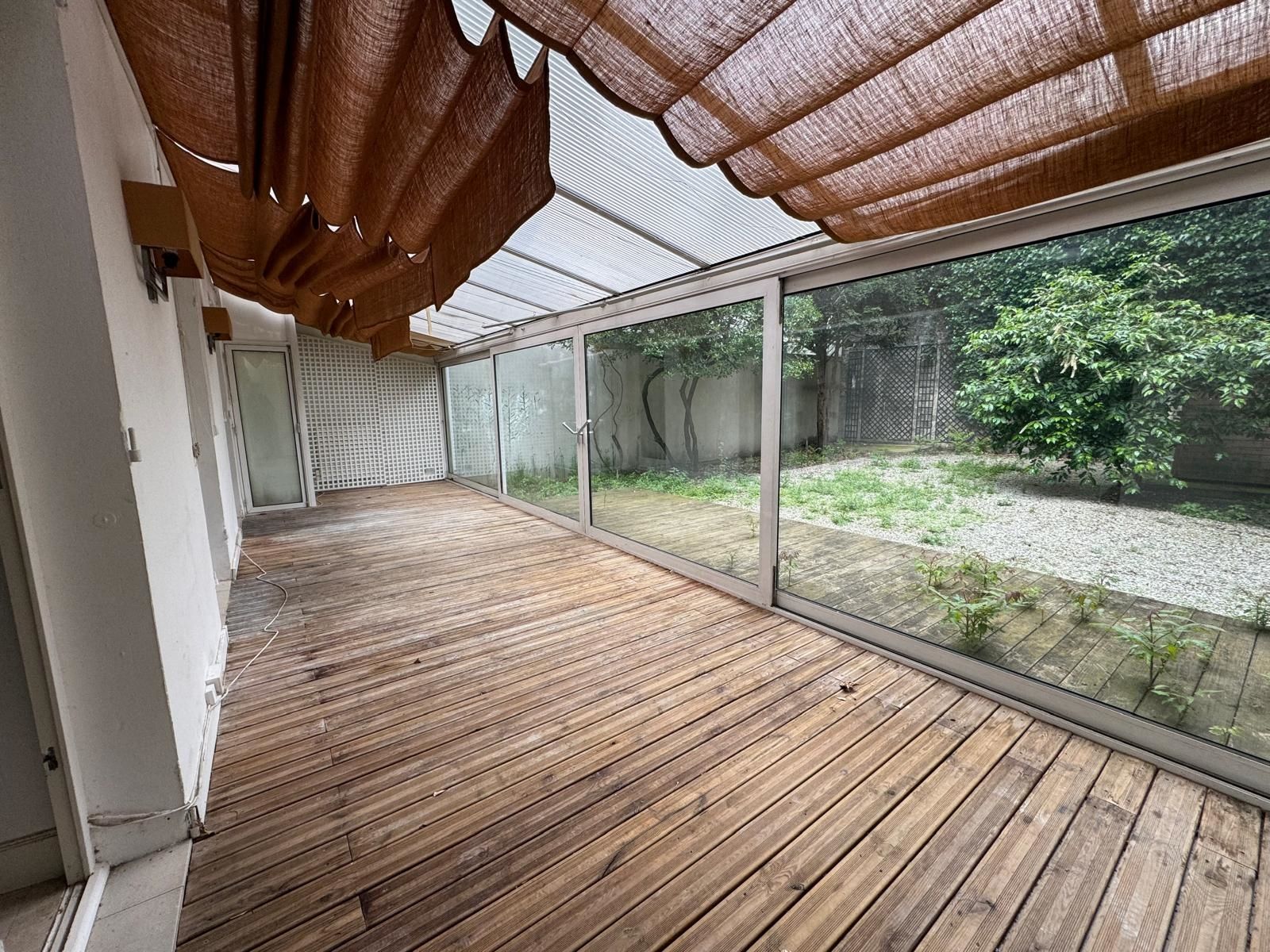 hôtel particulier 8 Pièces en location sur NEUILLY SUR SEINE (92200)