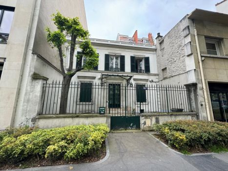 Location Hôtel particulier Neuilly-sur-Seine 8 Pièces 194.66 m²