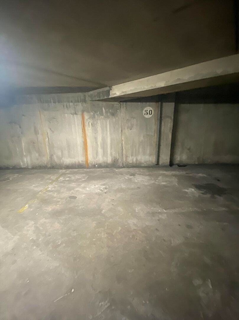 parking en location sur PUTEAUX (92800)