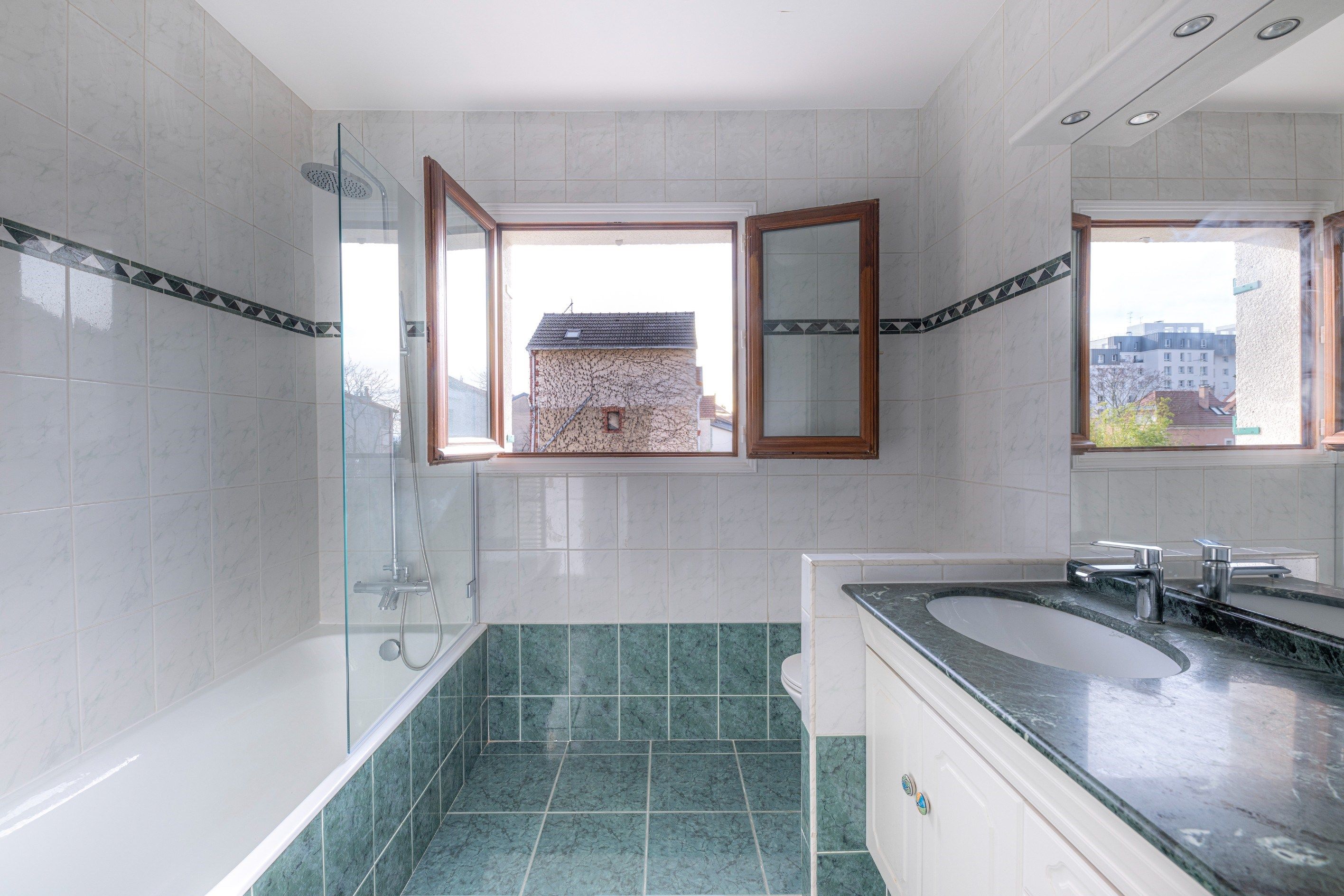 maison 5 Pièces en vente sur PUTEAUX (92800)