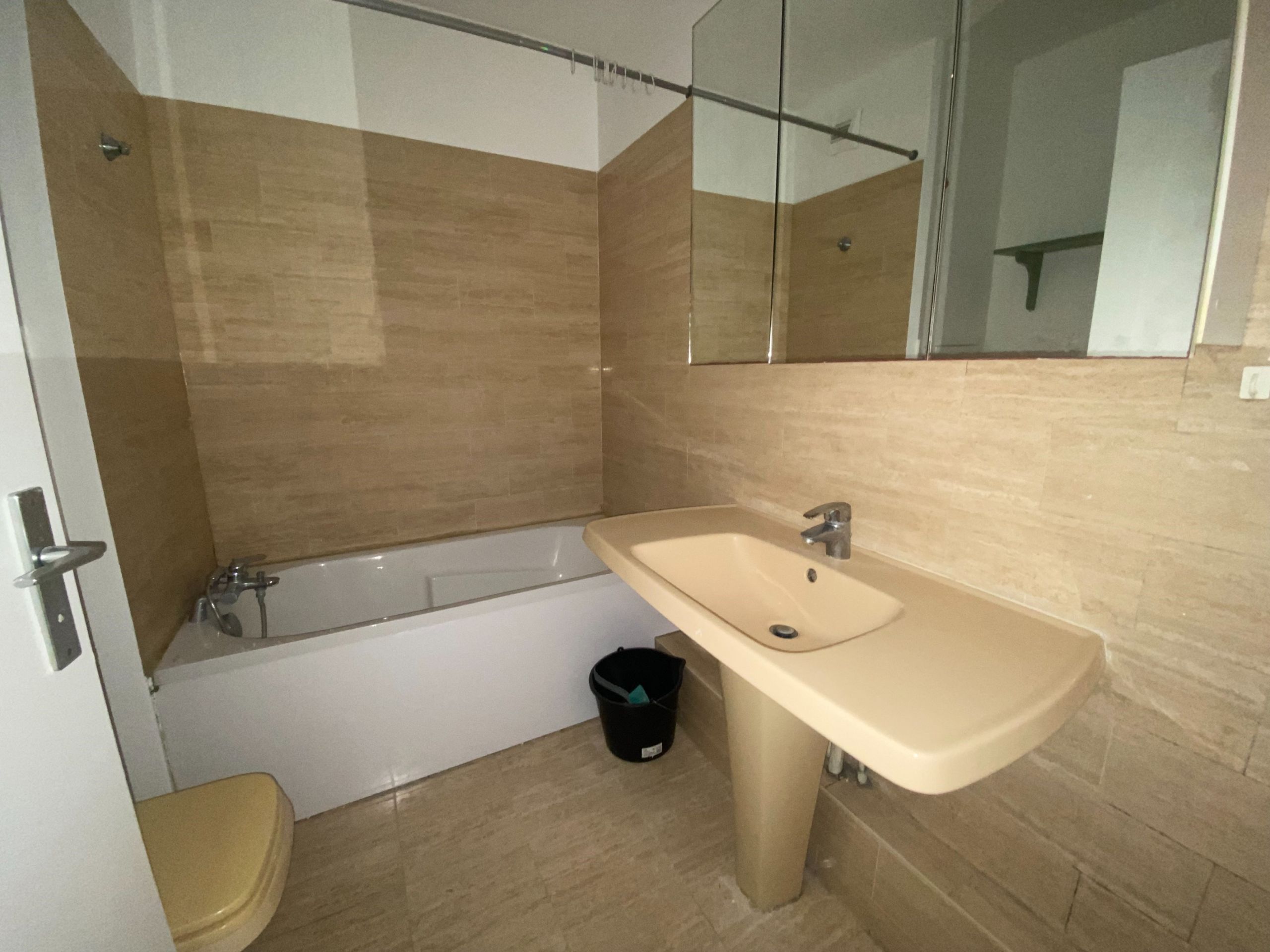 appartement 1 pièce en location sur PUTEAUX (92800)