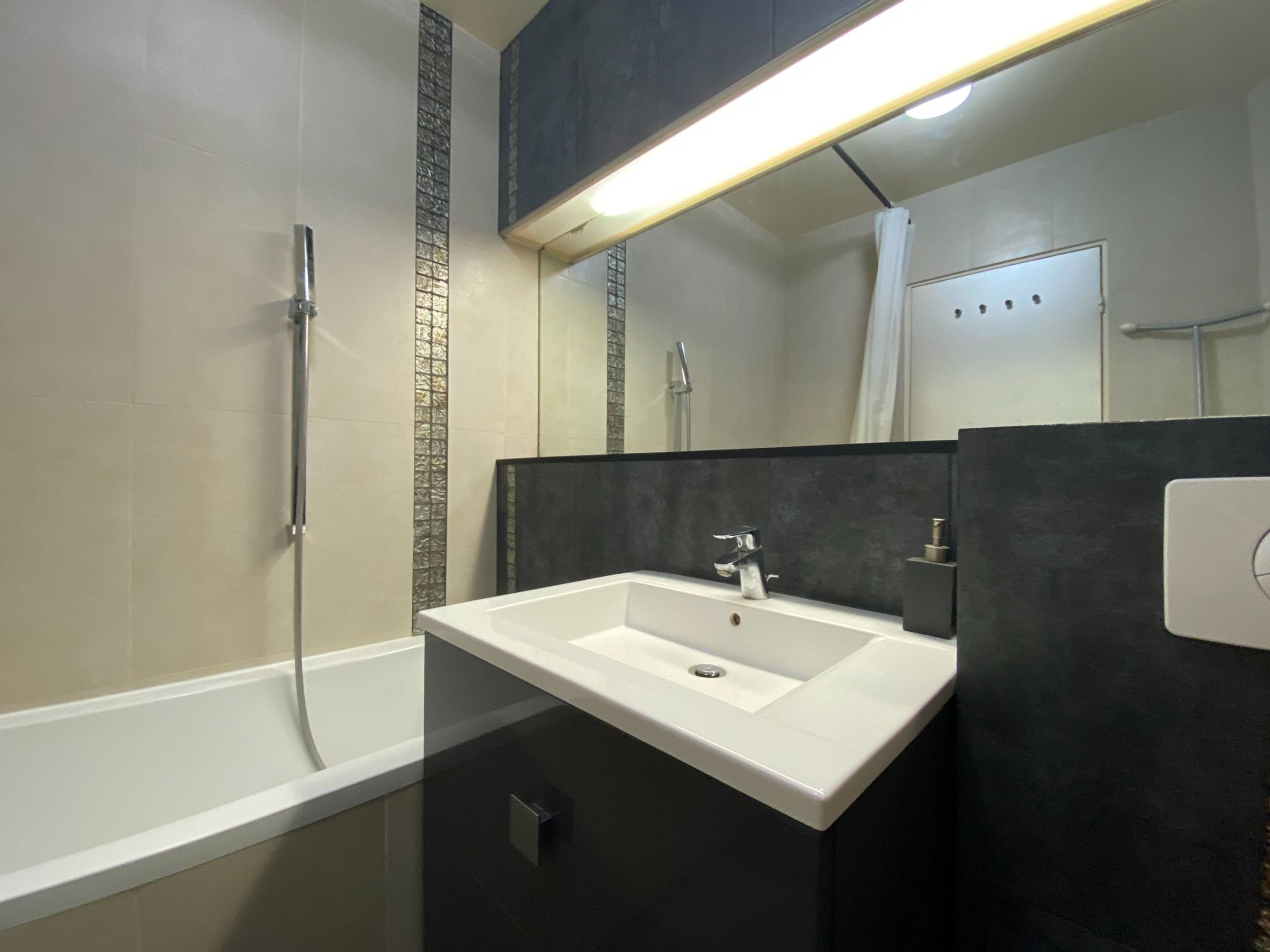 appartement 1 pièce en location sur COURBEVOIE (92400)