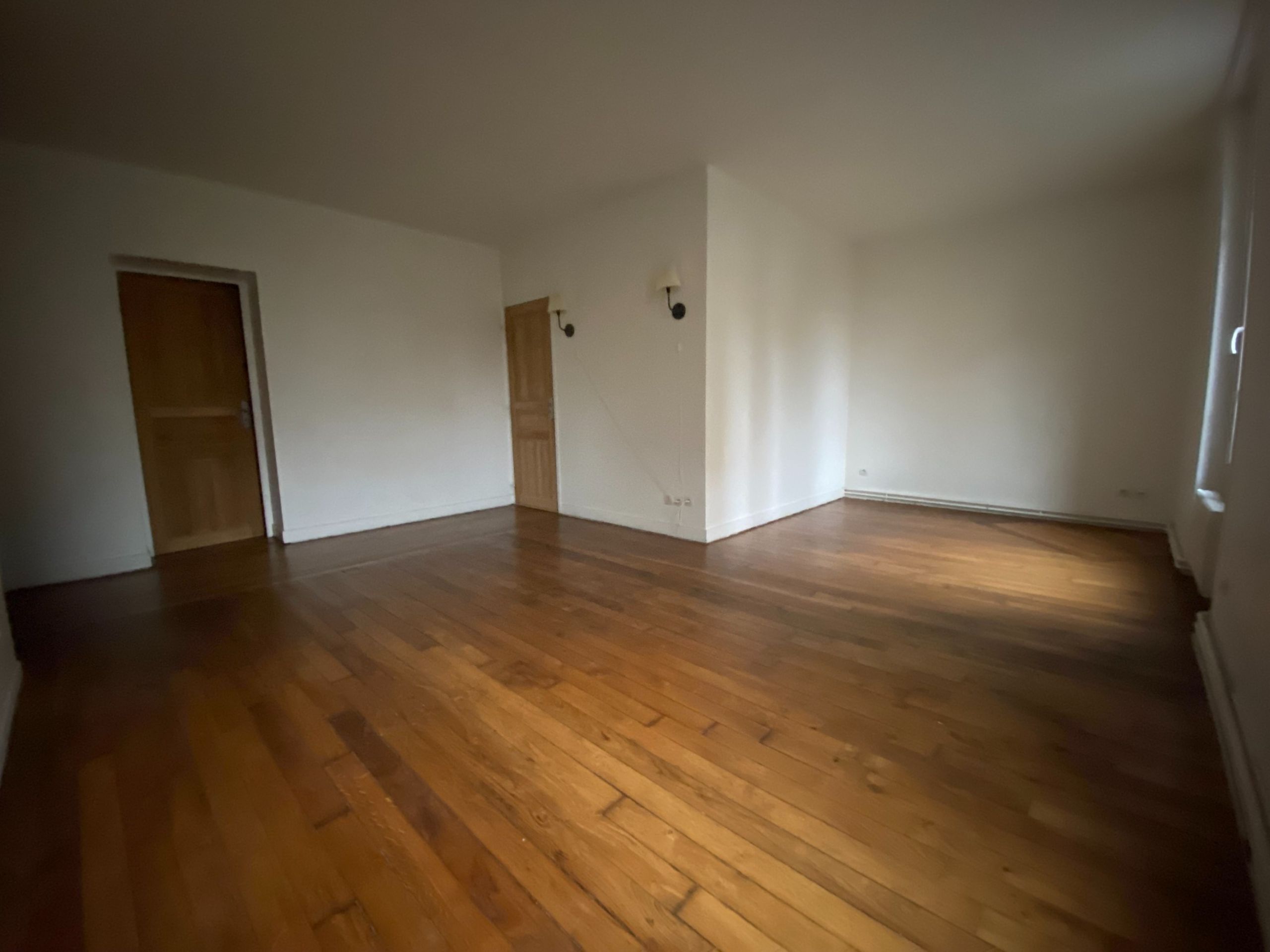 appartement 4 Pièces en location sur SURESNES (92150)