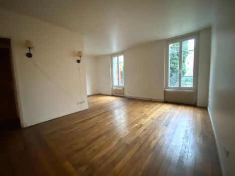 Location Appartement Suresnes 4&nbsp;Pièces 76.61&nbsp;m²